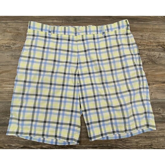 Nike Golf Shorts Men's Size 40 Dri-Fit  Plaid Chino Stretchy Polyester/Spandex - Picture 1 of 7